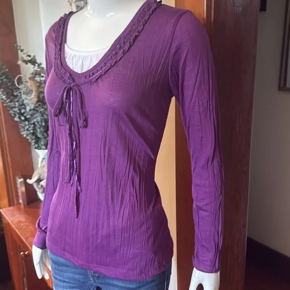 Northern Reflections Purple Long Sleeve Tie-Front Scoop Neck Tee - Picture 1 of 5